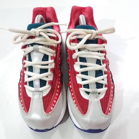 ugly christmas sweater air max 95